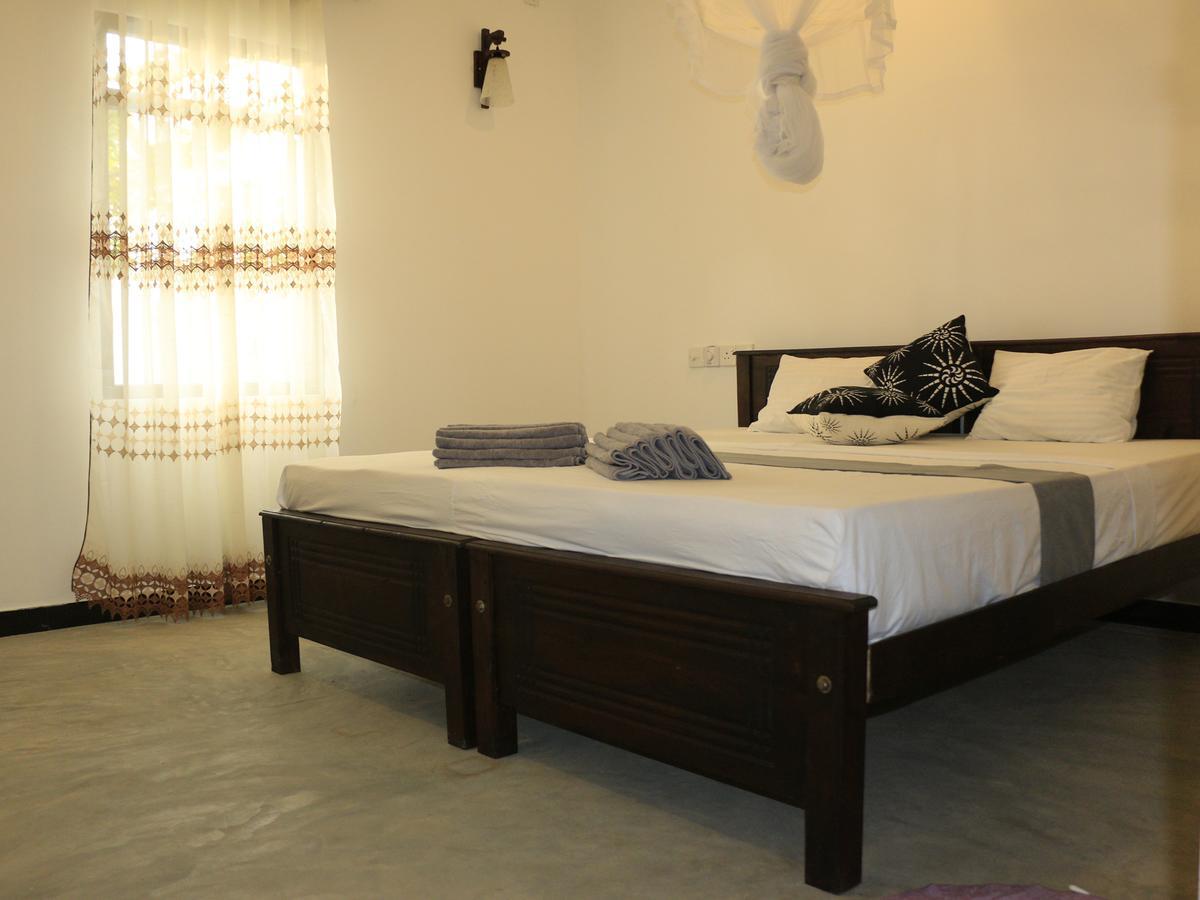 Hotel Blooming Polhena Extérieur photo
