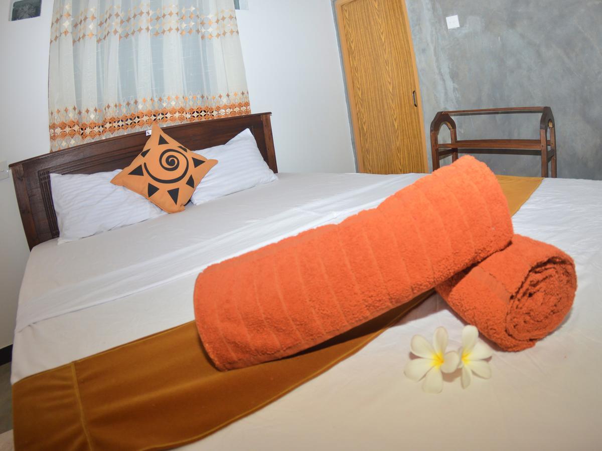 Hotel Blooming Polhena Extérieur photo