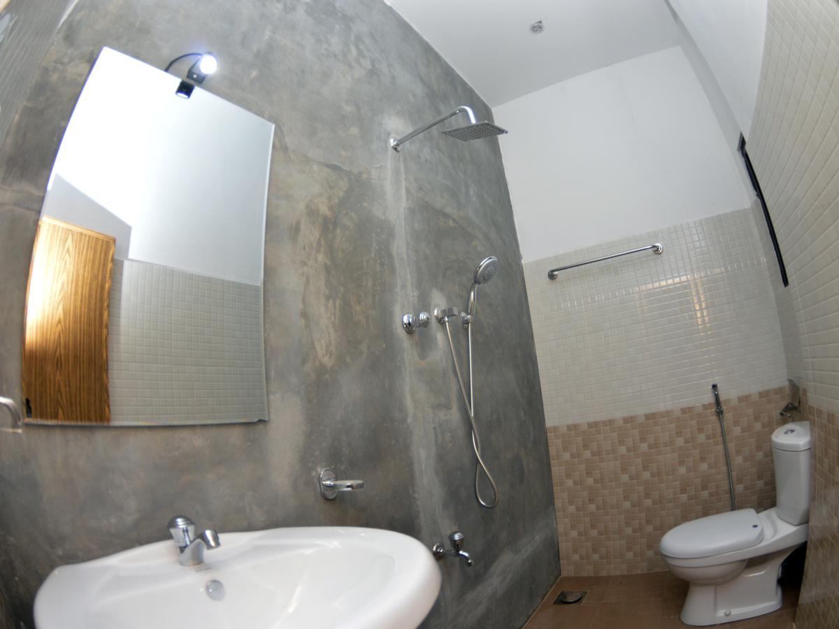 Hotel Blooming Polhena Extérieur photo